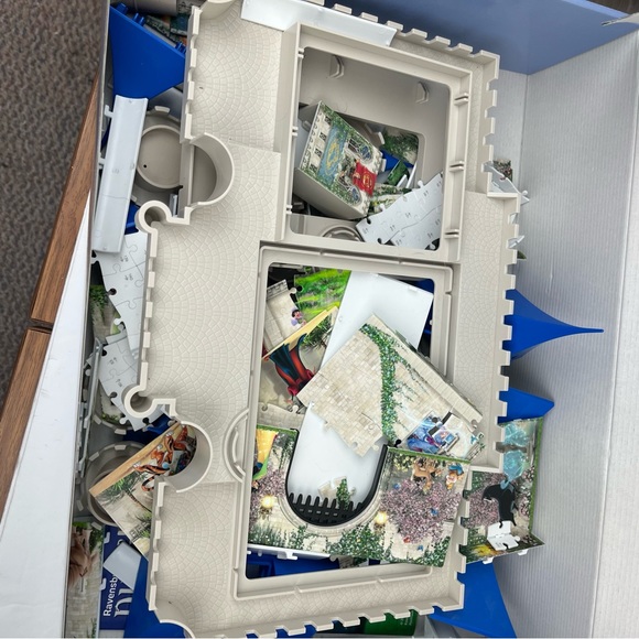 SALE-Disney-Ravensburger 3-D puzzle-Cinderella Castle-IOB-216pc complete-RARE - Picture 9 of 12